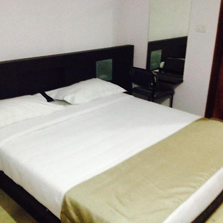 Aston Service Apartment بنغالور المظهر الخارجي الصورة